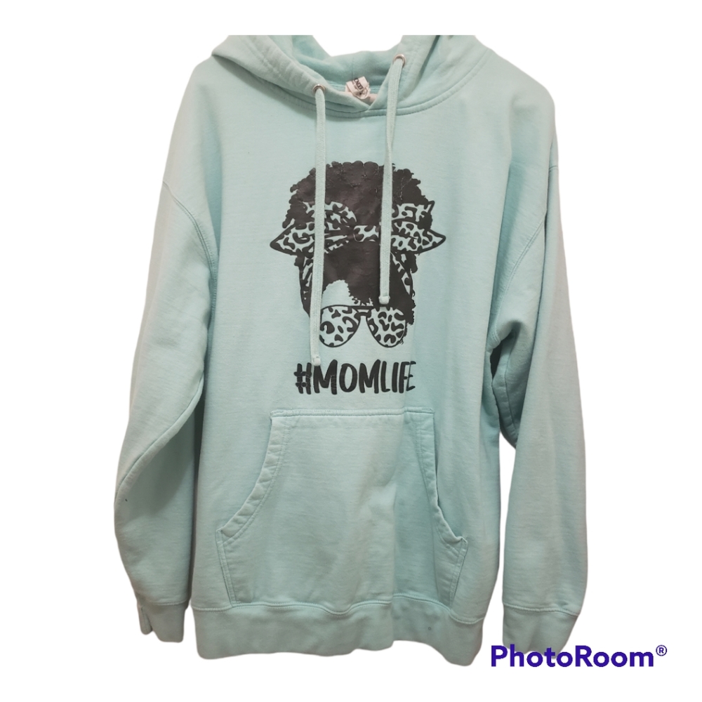 💥SOLD💥#MOMLIFE hoodie
